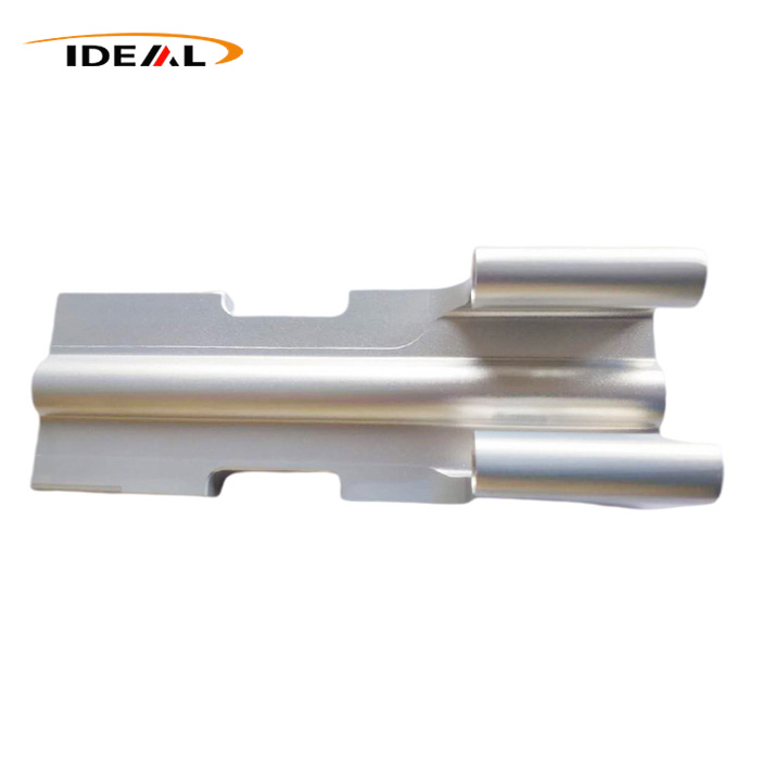 Páirteanna CNC since CNC